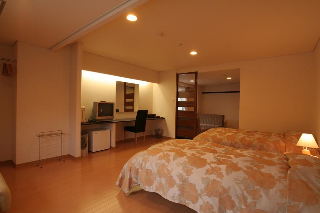 Kidoike Onsen Hotel Yamanouchi  Extérieur photo
