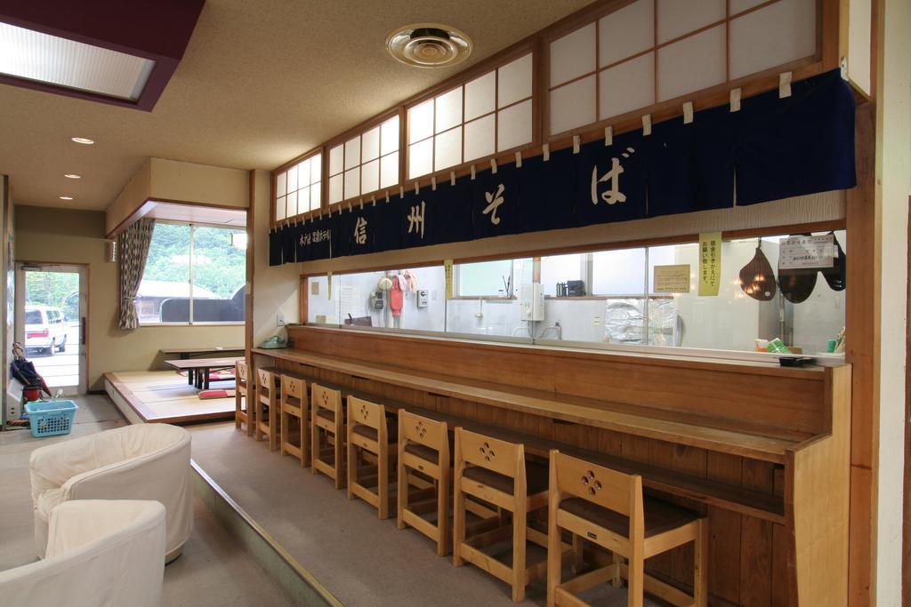 Kidoike Onsen Hotel Yamanouchi  Extérieur photo